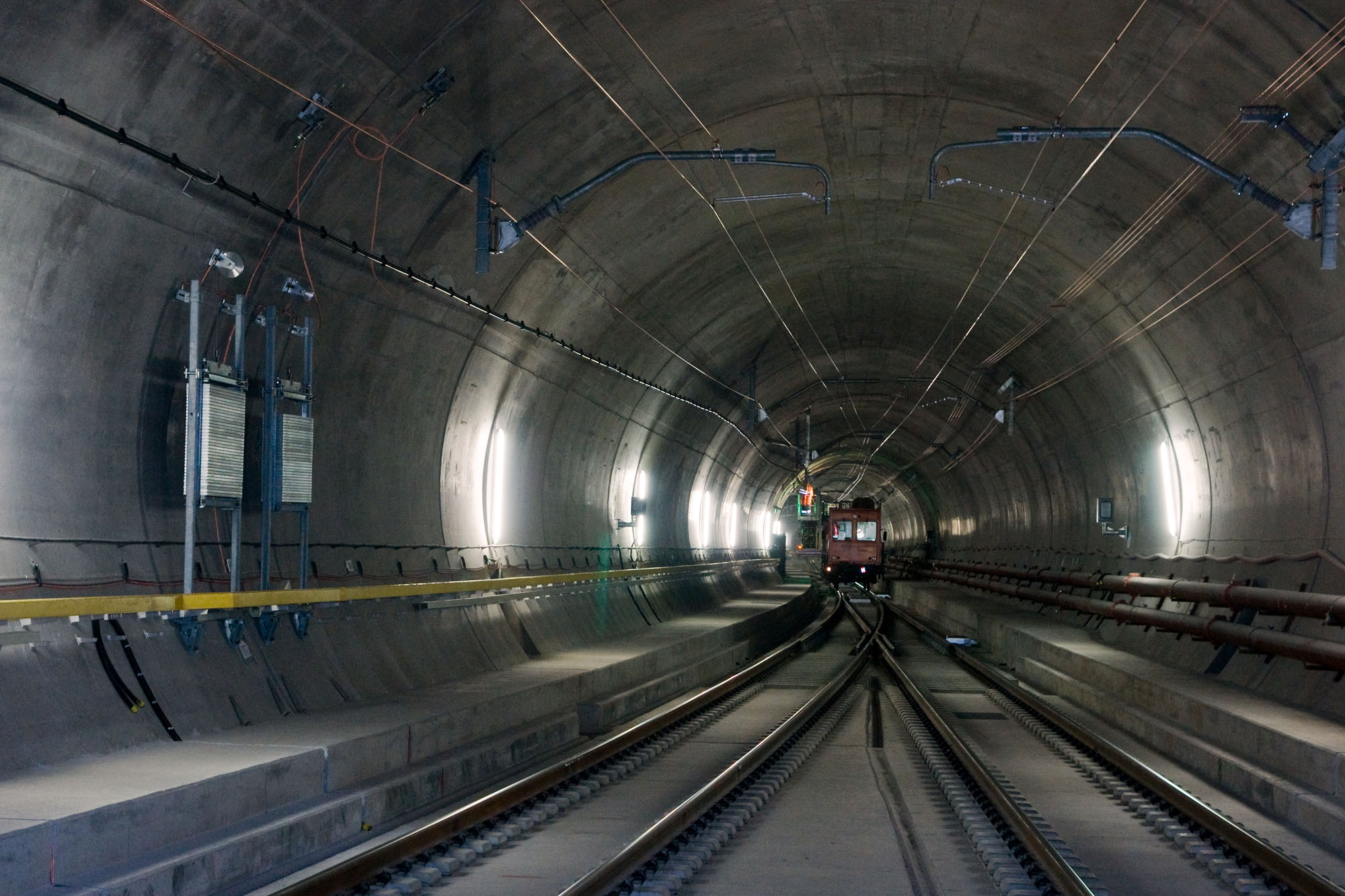 uk driving test entering long tunnel